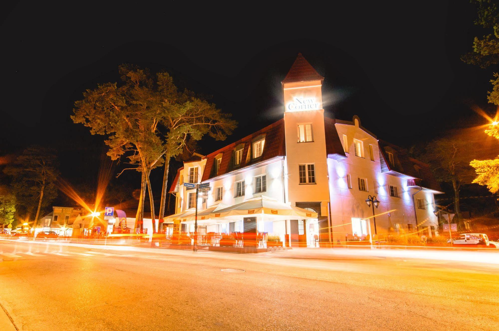 New Corner Hotel Niechorze Exterior photo